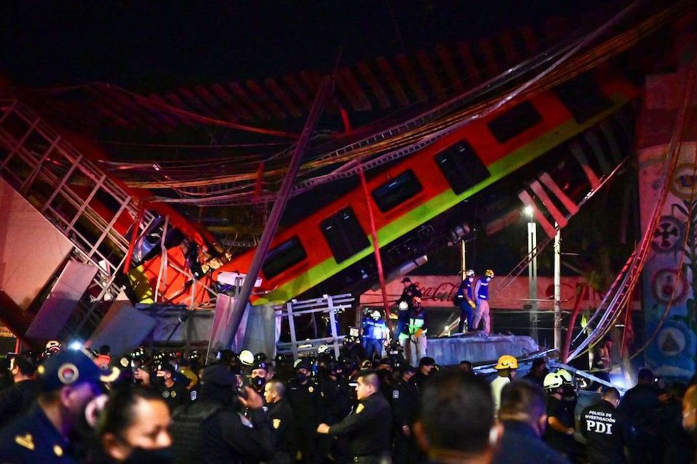 Meksika'daki metro kazasında ölü sayısı 23'e yükseldi